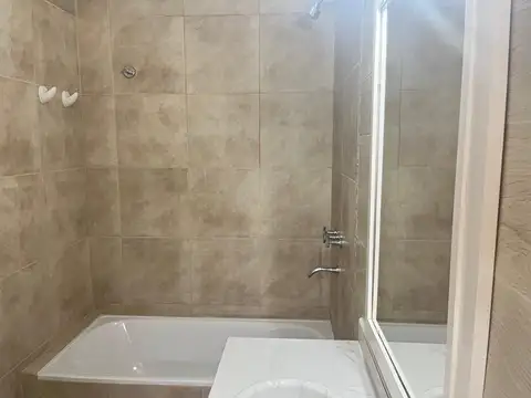 VENTA DE DEPTO P/BAJA CON PATIO/apto credito