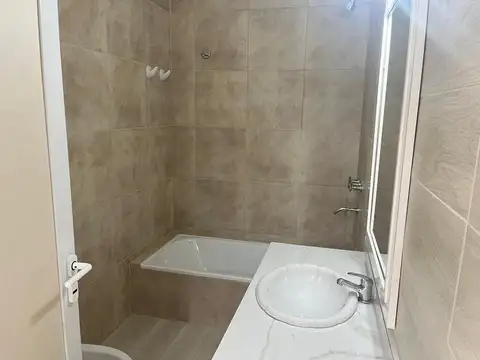 Depto Tipo Casa 2 ambientes con 1 baño