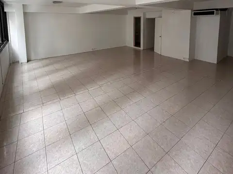 ALQUILER DE OFICINA COMERCIAL MONSERRAT