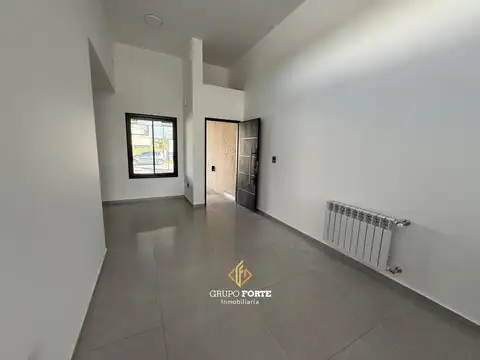 Depto Tipo Casa en Venta con 2 cocheras