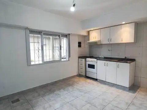 Rondeau 2500, Piso pb