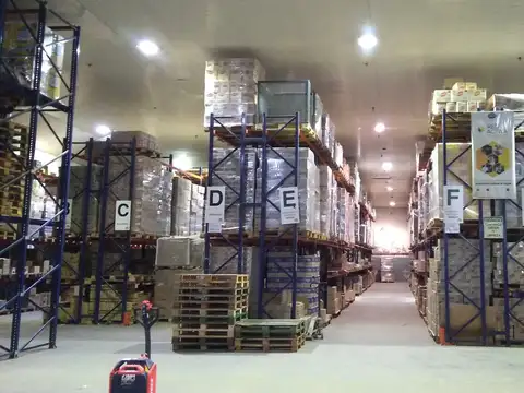 Galpon en Venta 26  mts Frente