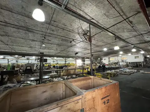 Galpon en Alquiler A Estrenar