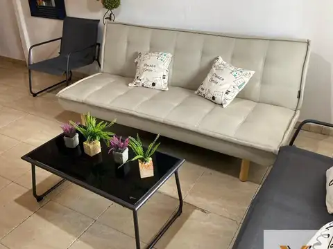 Casa en Alquiler Temporal con 2 cocheras