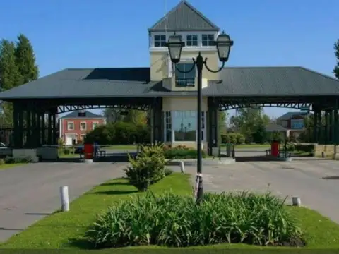 EXCELENTE LOTE CENTRAL EN PILAR DEL ESTE.