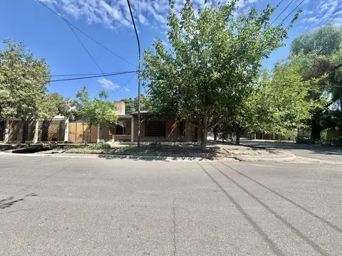 Casa en Venta en Coronel Dorrego, USD 120.000