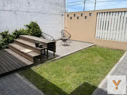 Casa en venta - 2 Dormitorios 1 Baño - Berisso