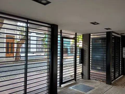 2 ambientes - A estrenar - Cochera - Balcon.