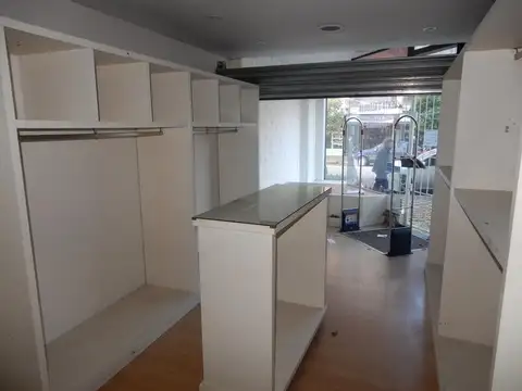 Local en Venta 40 años