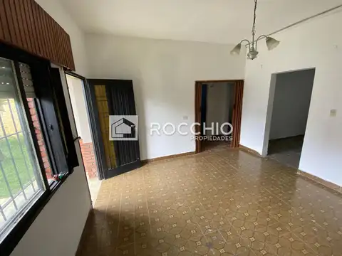 Casa 3 ambientes con 1 baño