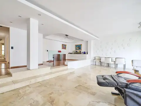 Departamento 6 ambientes con 3 baños