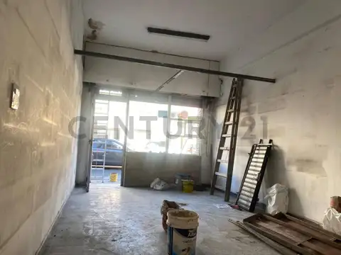 Oficina en Alquiler en Piñeyro, $ 400.000