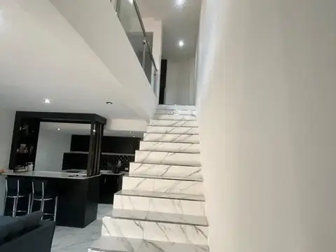 EXCELENTE DUPLEX TIPO LOFT EN TURDERA