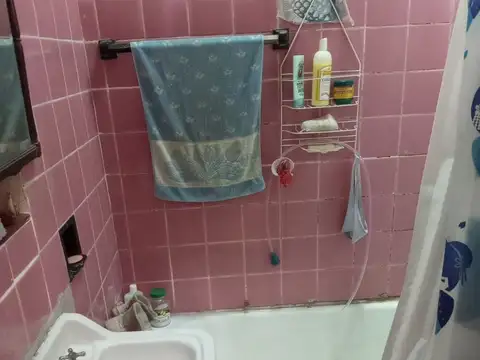 Depto Tipo Casa en Venta en Lomas del Mirador, USD 75.000