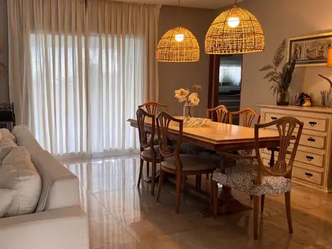 Casa en Venta de 6 dormitorios