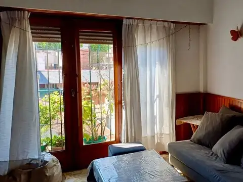 Depto Tipo Casa en Venta de 5 ambientes