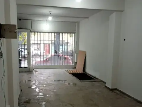 Local con sótano San Cristobal