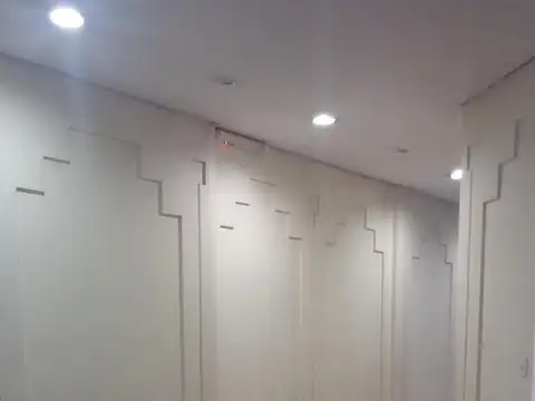 Hipolito Irigoyen 400, Piso 9