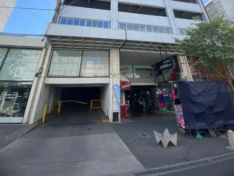 Cochera en Venta Cubierta