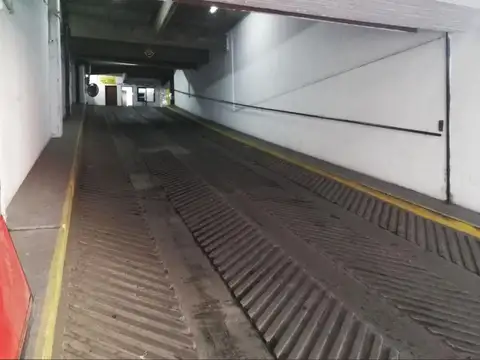 Sarmiento 900, Piso 1