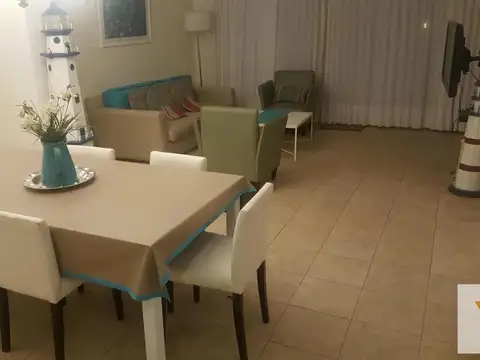 Dúplex en venta - 3 Dormitorios 2 Baños - Cariló
