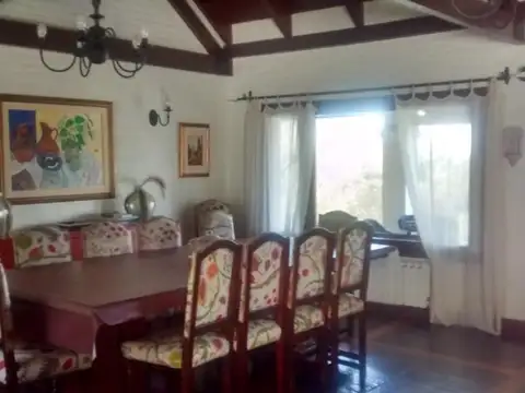 Casa 5 ambientes con 5 baños