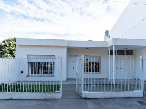 Hermosa casa - Excelente terreno