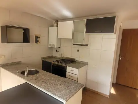 OFICINA EN DÚPLEX, TIPO LOFT ! COCHERAS OPCIONALES...