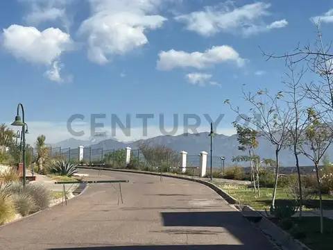 Venta de casa Barrio Privado Laderas de Chacras