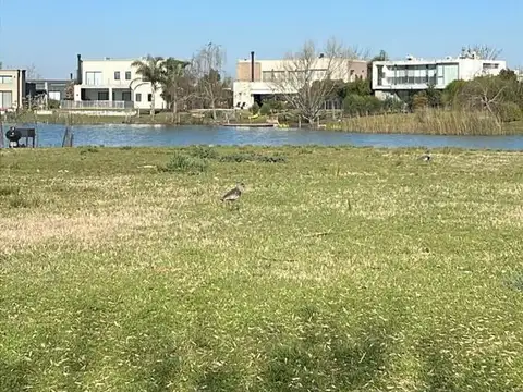 Terreno en Venta de 829,0 m2