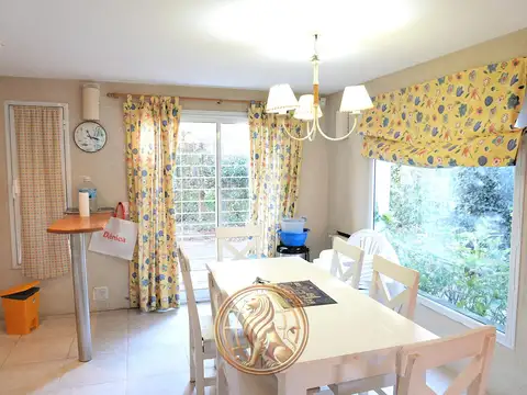 Depto Tipo Casa en Venta de 3 dormitorios