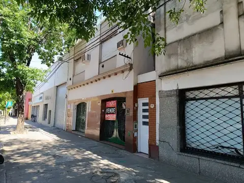 Oportunidad en Arroyito - ESCUCHO OFERTAS – Calle Génova  1700