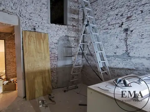 Local en Venta en Luis Agote, USD 60.000