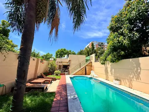 Casa en Venta con 1 cochera