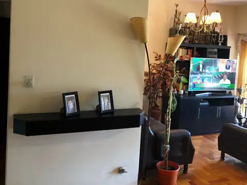 Departamento 4 ambientes con 2 baños