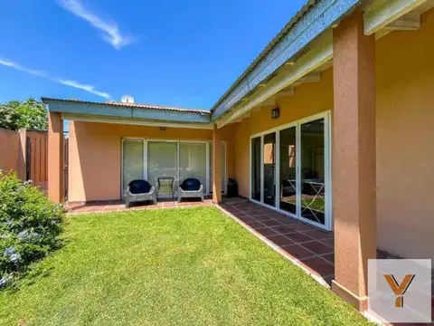 Depto Tipo Casa en Venta de 3 ambientes