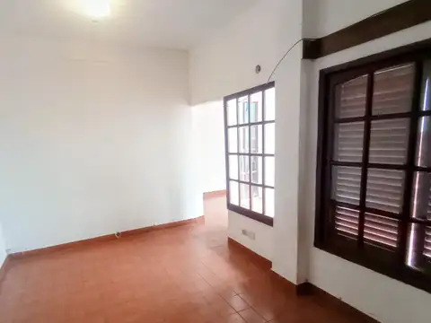 Depto Tipo Casa en Alquiler de 1 dormitorio
