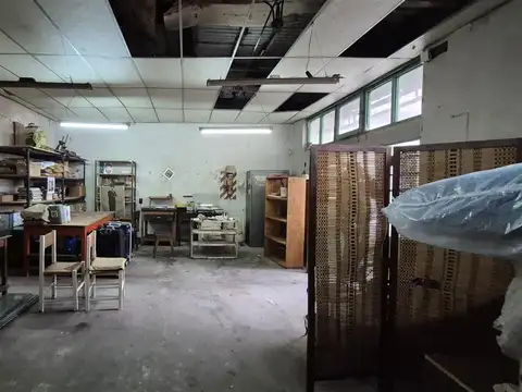 Local en Venta 60 años