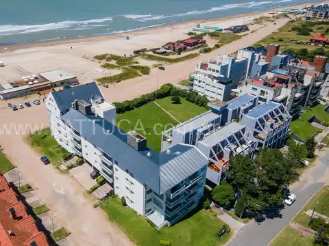 FRAGATA 25 DE MAYO Y AVENIDA DEL MAR