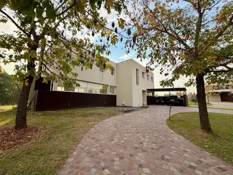 Casa en Venta de 6 dormitorios