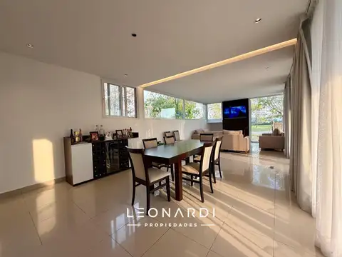 Casa en Venta al Este