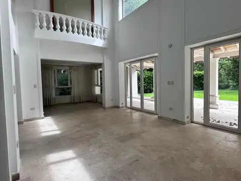 Casa 6 ambientes con 6 baños