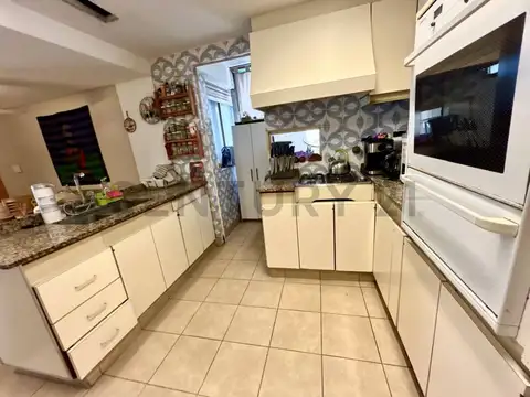 VENTA 4 AMBIENTES CON DEPENDENCIA EN CABALLITO
