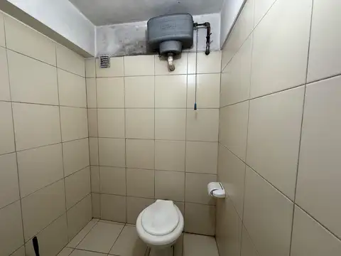 Local en Alquiler en Rafael Calzada, $ 600.000