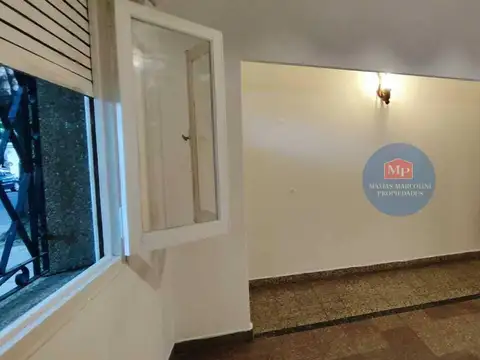 Depto Tipo Casa 2 ambientes con 1 baño