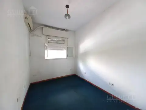 Depto Tipo Casa en Venta 70 años