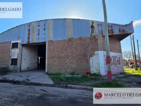 Depósito - Galpón de 800 m2 en La Plata - ALQUILER