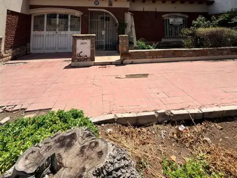 Eusebio Blanco 100, Piso 0
