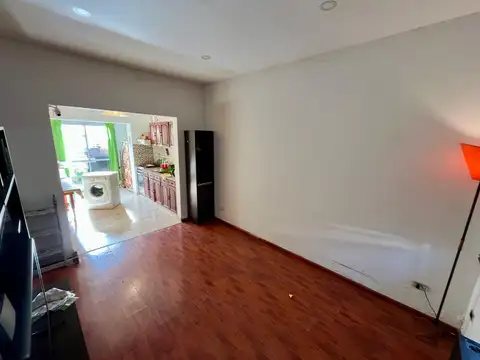 Depto Tipo Casa en Venta 32 años