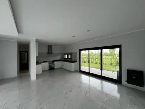 Casa en Venta en Colon, USD 240.000